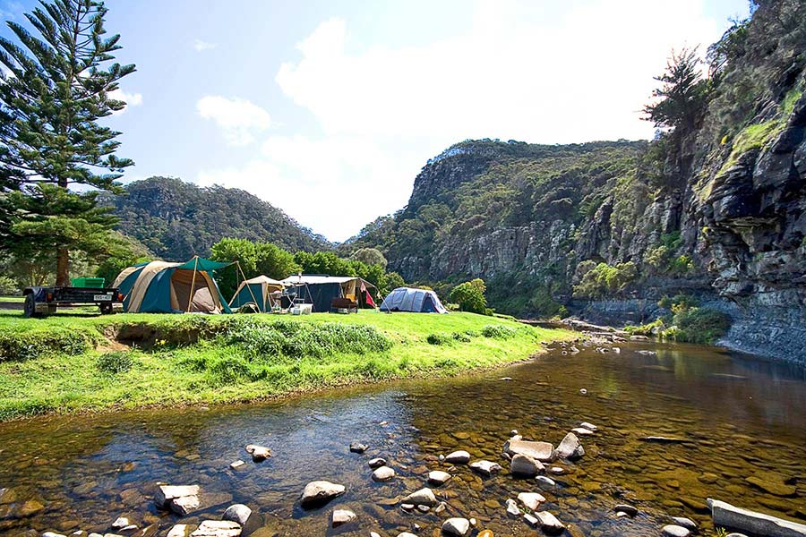 Cumberland River Side Camping